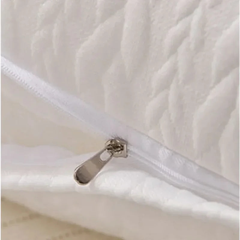 3D Neck Pillow with High Elasticity and Non Collapse, Soft Neck Protection, Single Person Sleeping Pillow, Hotel Home Bedding