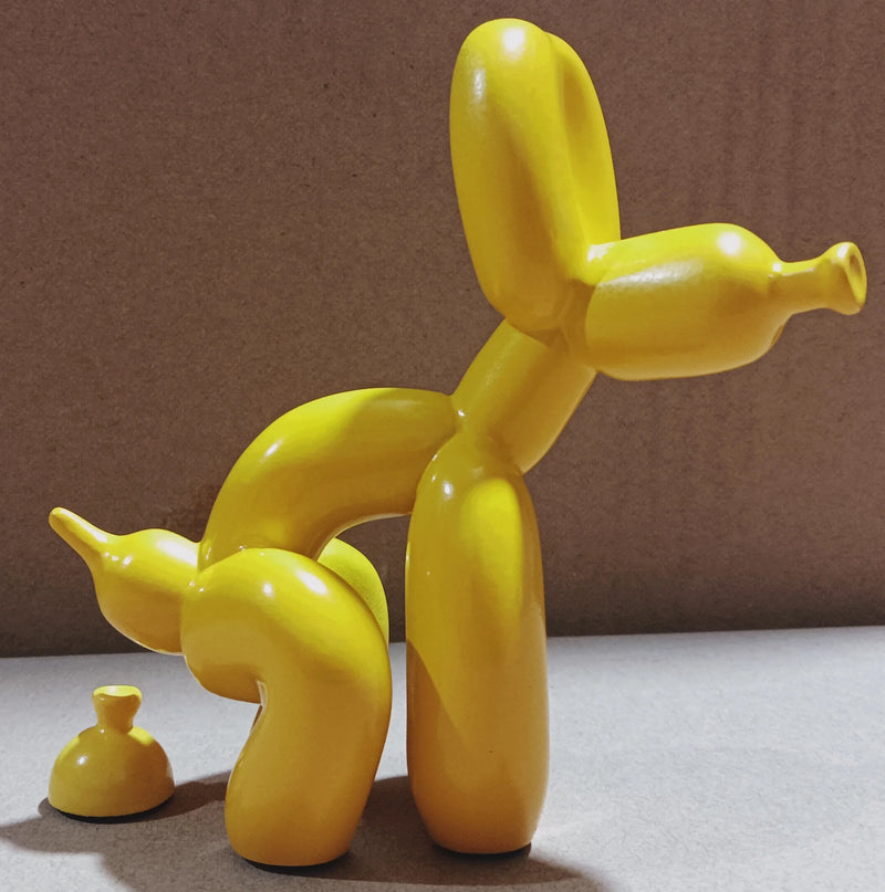 Resin balloon poop dog sculpture decoration Creative living room bedroom wine cabinet cartoon animal simple modern decorative so