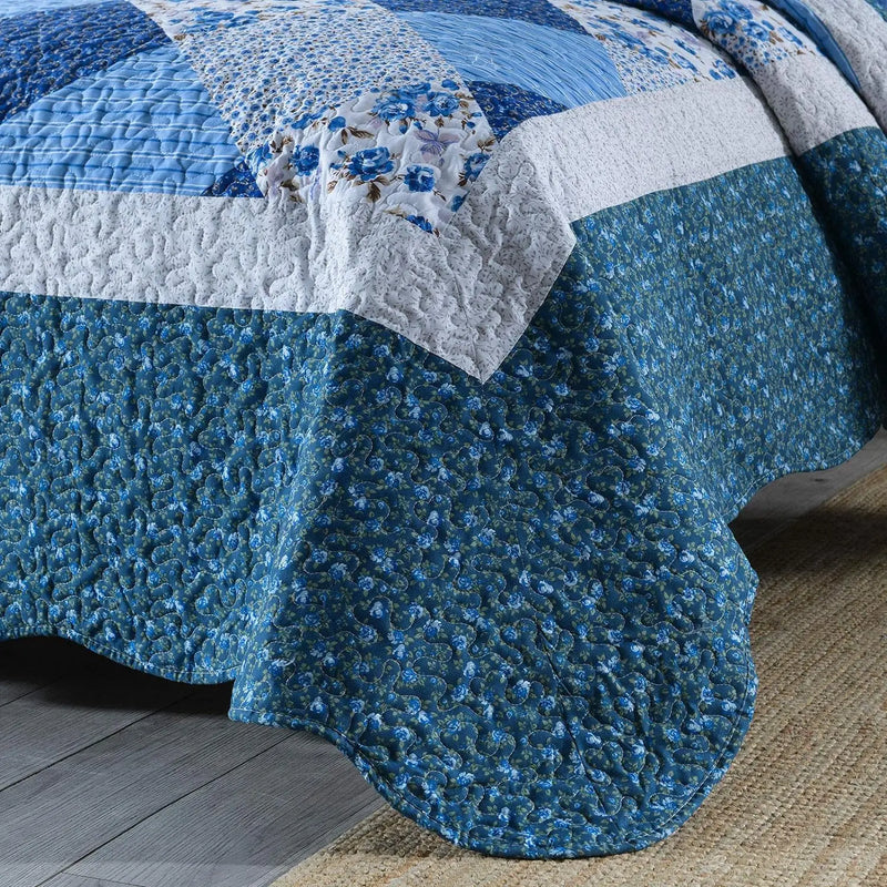 3-piece microfiber lightweight quilt bedding set with 2 pillowcases, suitable for all seasons, featuring a reversible soft cover