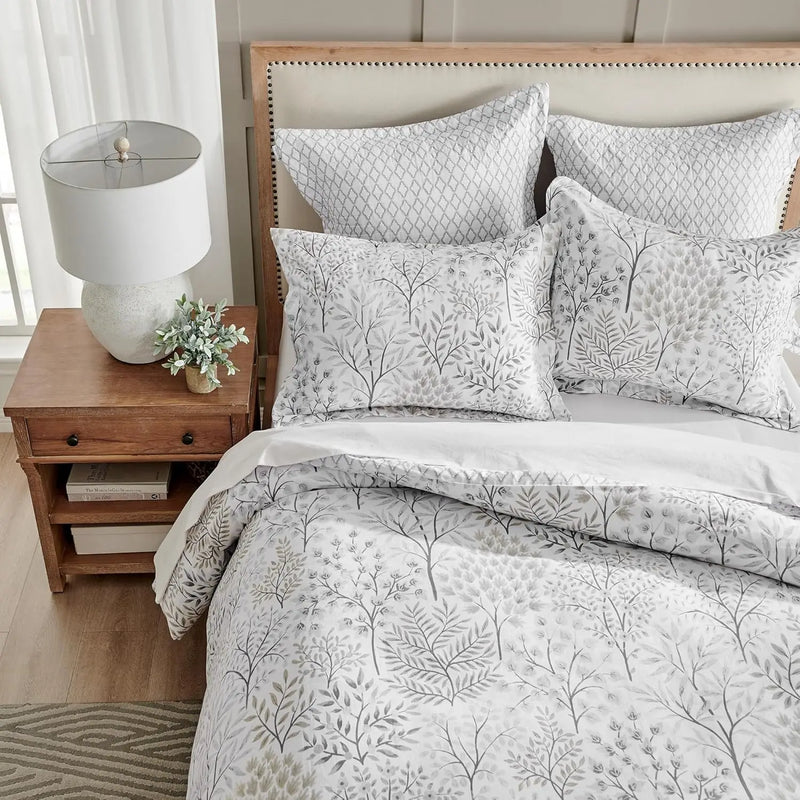 - English Forest Duvet Cover Set - Full/Queen Duvet Cover (90 X 94In.) + Two Standard Pillow Cases (26 X 20In.) - Leaves -