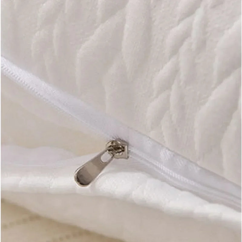 3D Neck Pillow with High Elasticity and Non Collapse, Soft Neck Protection, Single Person Sleeping Pillow, Hotel Home Bedding