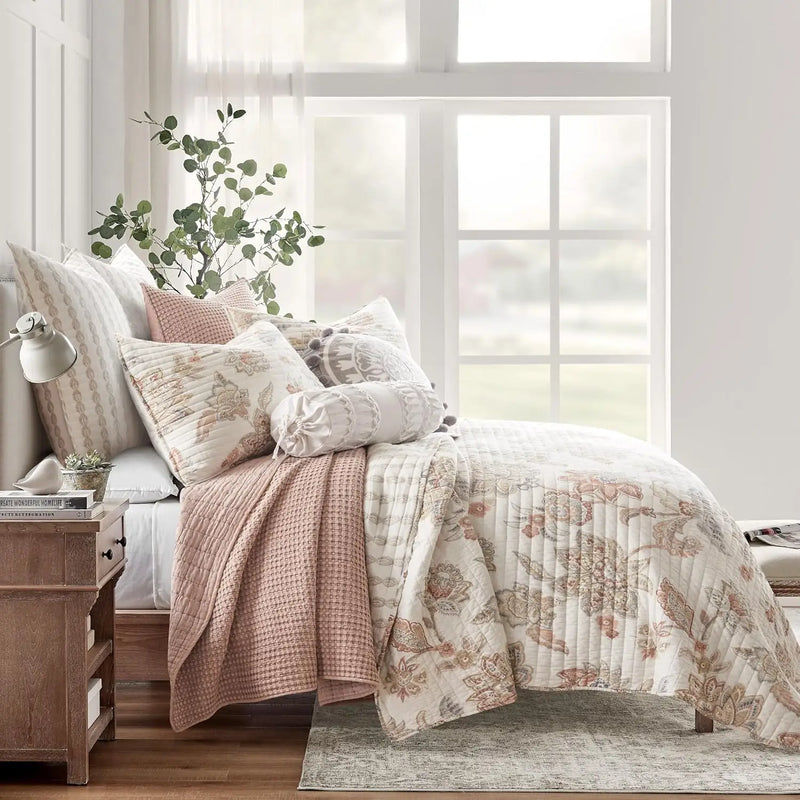 - Selesta Blush Quilt Set - King Quilt And Two King Shams - Floral - Blush Taupe Grey - Quilt (106X92In.) And Shams (20X36In.)