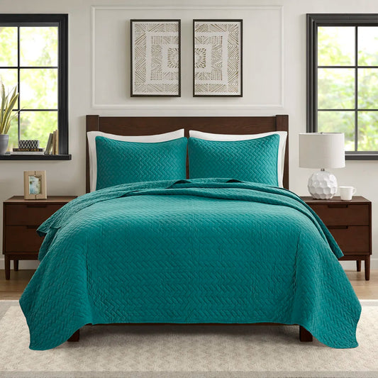Queen 3 Piece Luxurious Oversized Quilt Set